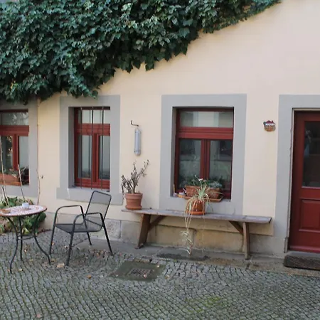 Zentral Im Gruenen Apartment Zittau Exterior photo